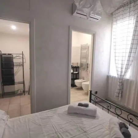 La Casa Di Augusto A Porta Pia Moderno Al Centro Apartment Rome