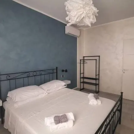 La Casa Di Augusto A Porta Pia Moderno Al Centro