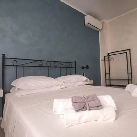 La Casa Di Augusto A Porta Pia Moderno Al Centro